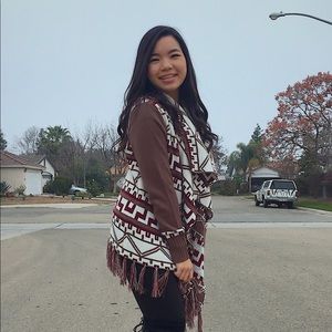 Meet your Posher, Joy